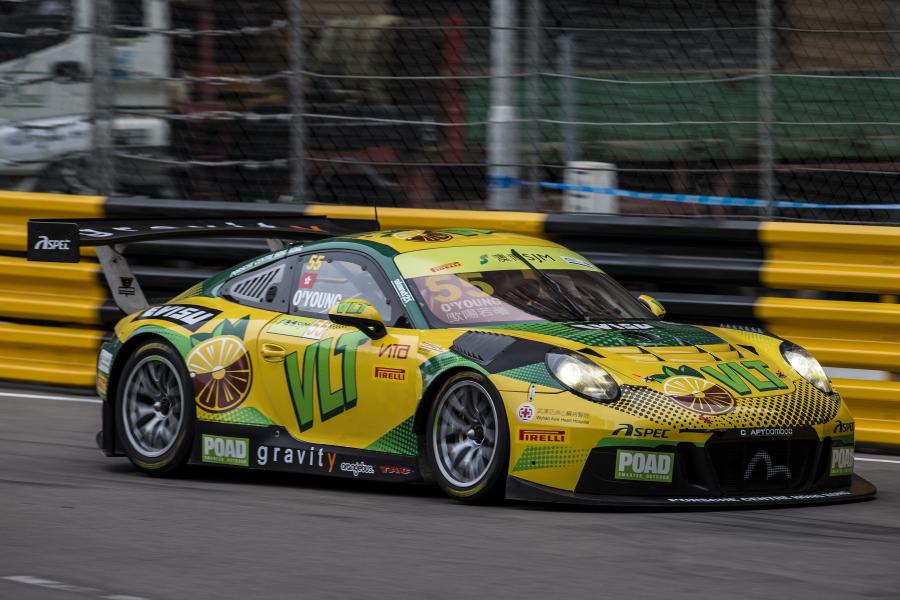  Porsche 911 GT3 R (991) 2016 года  (фото 10 из 15)